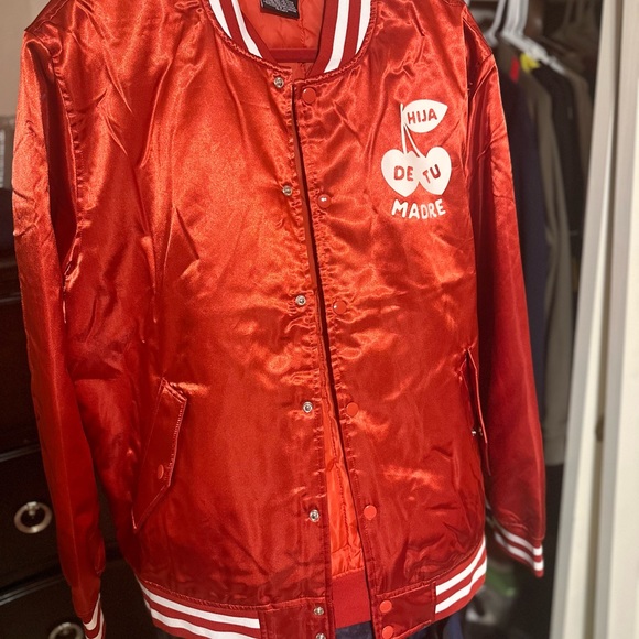 Hija de tu madre bomber jacket - Picture 2 of 5